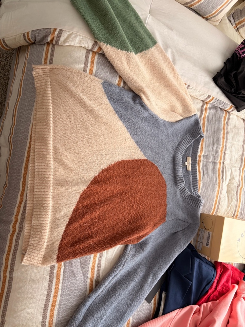 entro Colorblock Crewneck Sweater in Blue, Cream, Rust & Green